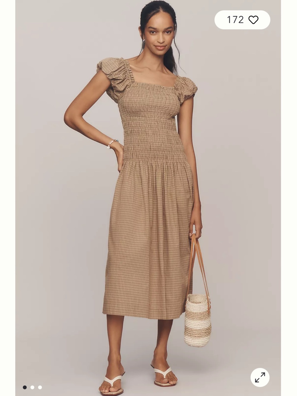 WAYF Cassidy Smocked Midi
Dress. 100% Cotton. Tan plaid pattern. Size M. EUC